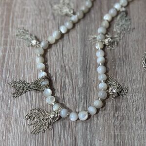 Kendra Scott Mother of Pearl Cream and Gold Beaded Necklace